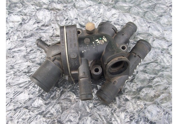 Корпус термостата Renault Megane, Kangoo, Scenic, Clio II, Master II, Espace III, Laguna, 8200065390, 8200065392, 8200065394